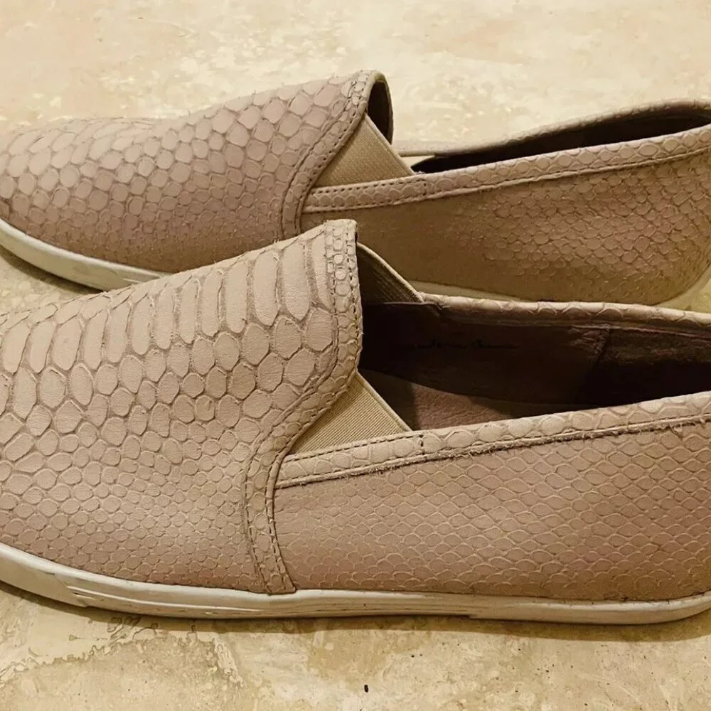 JOIE Kidmore Beige Kidmore Leather Slip-on Alligator/Croc Pattern Sneake…